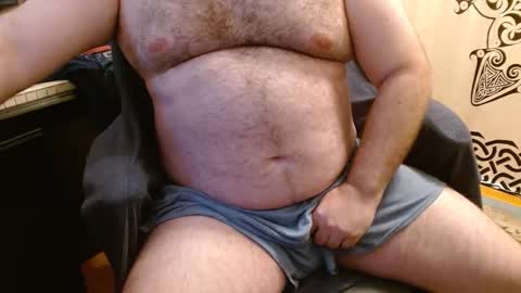 Snapshot of stonerbear42 chatting on September 18, 10:08 am Stonerbear42 online show from September 18, 10:08 am