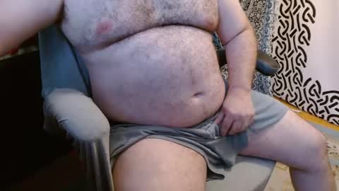 Snapshot of stonerbear42 chatting on October 14, 7:06 pm Stonerbear42 online show from October 14, 7:06 pm