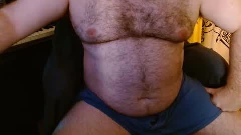 Snapshot of stonerbear42 chatting on September 22, 8:29 am Stonerbear42 online show from September 22, 8:29 am