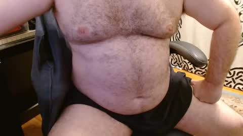 Snapshot of stonerbear42 chatting on September 21, 8:07 am Stonerbear42 online show from September 21, 8:07 am