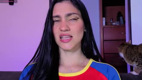 Liz online show from March 17, 11:32 pm