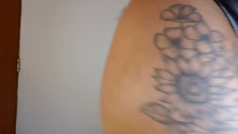 storm doll online show from April 4, 5:25 am