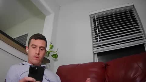 Snapshot of str8stuntcox chatting on September 19, 3:21 am Str8StuntCox online show from September 19, 3:21 am
