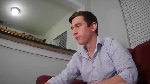 Snapshot of str8stuntcox chatting on December 16, 1:53 am Str8StuntCox online show from December 16, 1:53 am