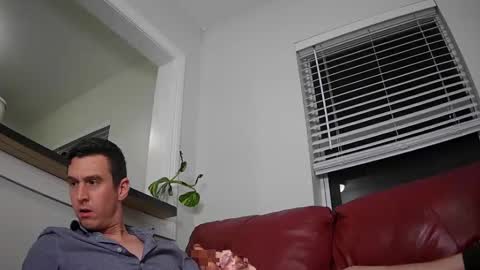 Snapshot of str8stuntcox chatting on October 12, 3:43 am Str8StuntCox online show from October 12, 3:43 am