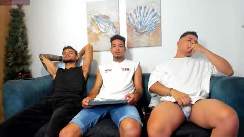 straight__friends online show from March 2, 2:13 pm