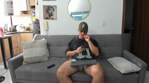 straight__friends online show from May 21, 2:12 pm