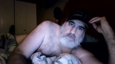 Straightbear4you online show from June 11, 8:56 am