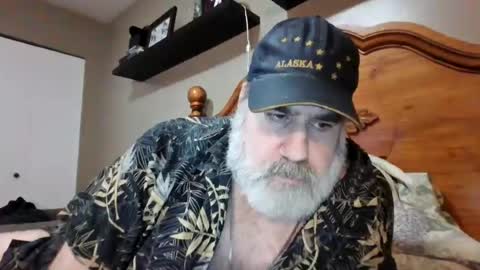 Straightbear4you online show from July 16, 7:55 am