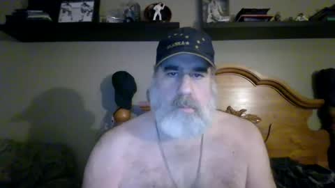Straightbear4you online show from June 12, 9:41 am