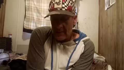 straighttoy online show from February 18, 9:36 pm