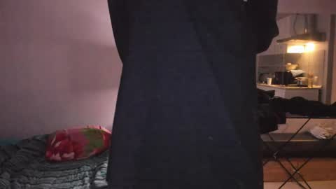 Ray online show from April 2, 9:11 pm