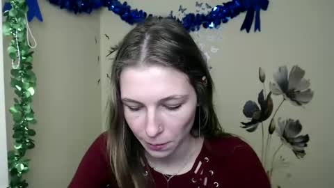Snapshot of stranger_giirl chatting on February 14, 10:28 am Amalia online show from February 14, 10:28 am