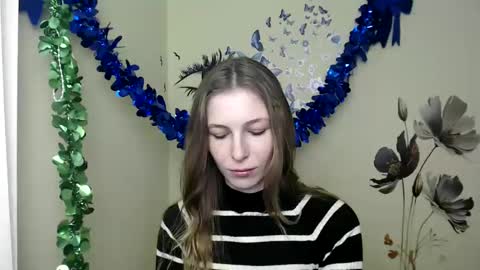 Snapshot of stranger_giirl chatting on February 11, 1:20 pm Amalia online show from February 11, 1:20 pm