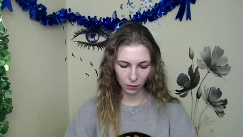 Snapshot of stranger_giirl chatting on January 17, 1:13 pm Amalia online show from January 17, 1:13 pm