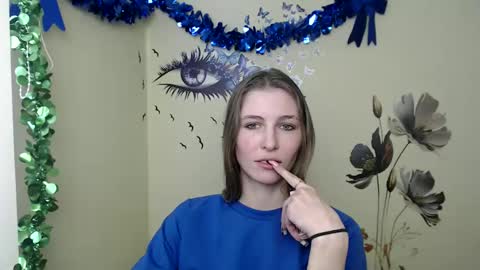Snapshot of stranger_giirl chatting on February 15, 10:11 am Amalia online show from February 15, 10:11 am