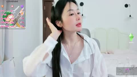 strawberry_loveee online show from February 8, 4:43 pm