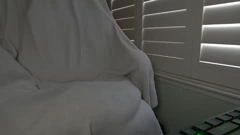 Dong Stroker online show from June 2, 6:10 pm