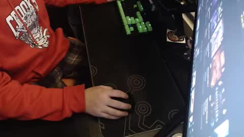 stud69861714 online show from December 5, 7:07 am