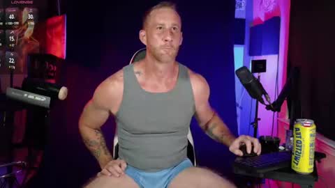 Ryan Long online show from August 9, 1:05 am