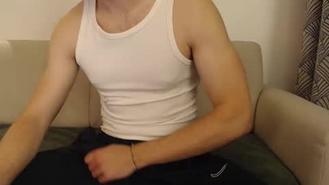 Stud From Paris online show from May 2, 7:52 pm