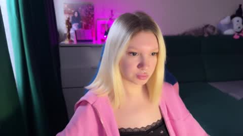 stuffy_ri online show from December 27, 5:31 am