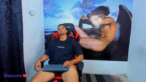 suarez monkey online show from December 4, 5:21 am