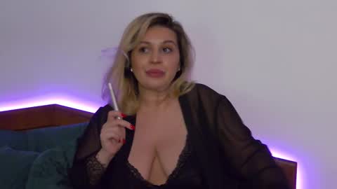 Snapshot of sublimecarla chatting on September 16, 10:50 am Carla online show from September 16, 10:50 am