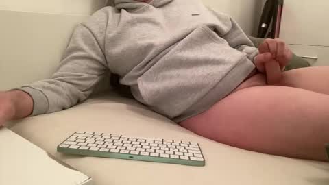 submissive199 online show from January 9, 9:20 pm