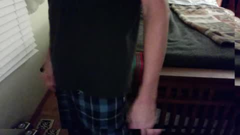 Submitted4u online show from December 14, 8:53 am