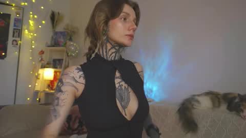 succubus_66 online show from March 3, 9:27 am