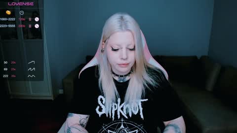 succubus_leslie online show from December 5, 1:22 pm