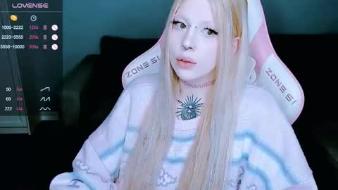 succubus_leslie online show from December 14, 1:45 am