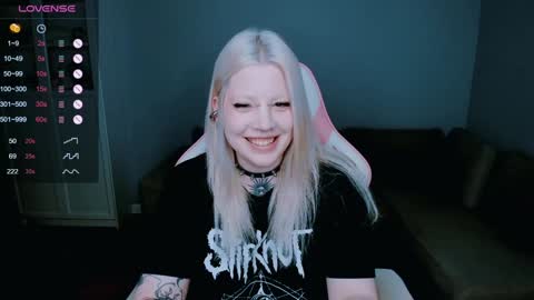 succubus_leslie online show from December 5, 10:17 am