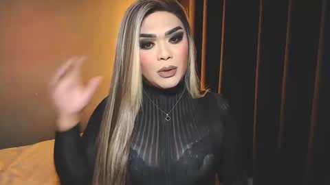 JADE ELYSE online show from December 8, 6:17 pm