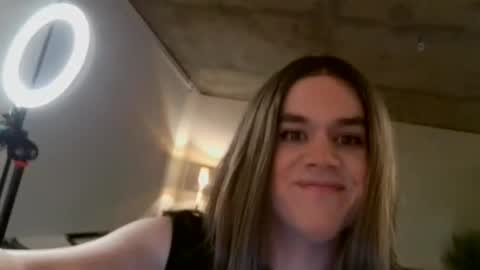 SaraXSX online show from December 18, 2:32 am