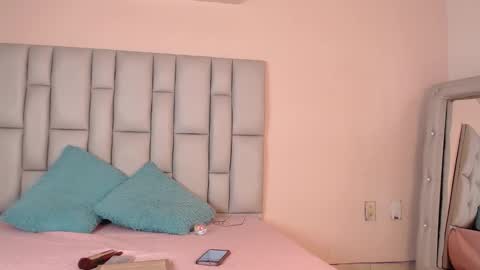 sugar_dollq online show from February 26, 8:45 pm