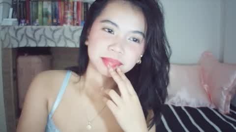 Rosiee online show from January 8, 9:09 pm