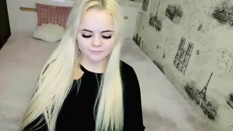 sugarkissx online show from January 17, 9:56 pm