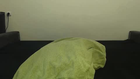 Snapshot of sugarrebit chatting on January 28, 10:23 pm Sugarbutter  online show from January 28, 10:23 pm