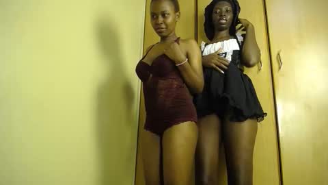 sugarsmile3 online show from February 8, 8:12 pm