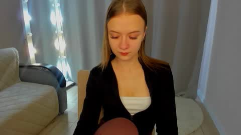 SultryEva online show from February 3, 10:30 am