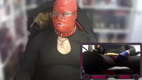 Snapshot of sumisolatex chatting on February 6, 12:15 pm Sumisolatex online show from February 6, 12:15 pm