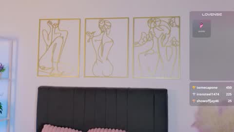 OnlyFans summer holiday online show from November 6, 7:44 am