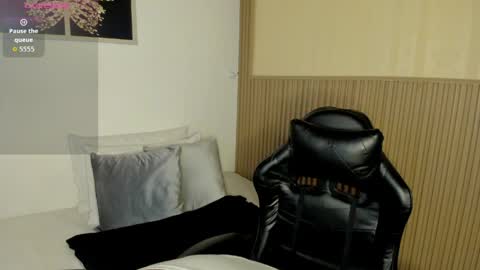 Summer online show from April 2, 1:51 pm