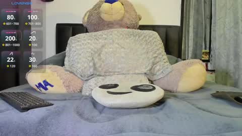 Snapshot of summer_romance chatting on September 24, 11:11 pm Andres-tattoos  Derek Hairy online show from September 24, 11:11 pm