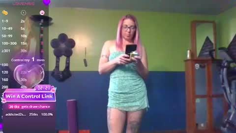 Summer  Taz online show from April 27, 4:48 pm