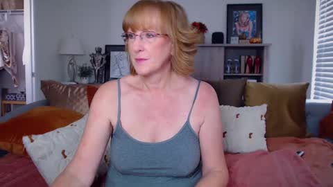 SummerKnightzzz online show from September 22, 12:42 pm