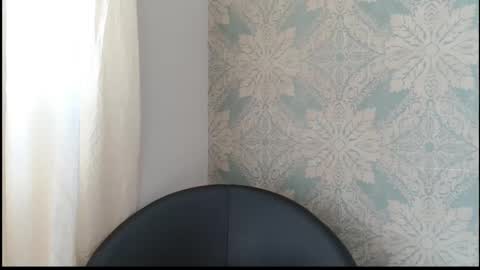 Snapshot of sun__shadow chatting on September 23, 12:21 pm sun__shadow online show from September 23, 12:21 pm