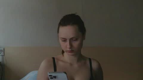 Olivia online show from May 7, 6:14 pm